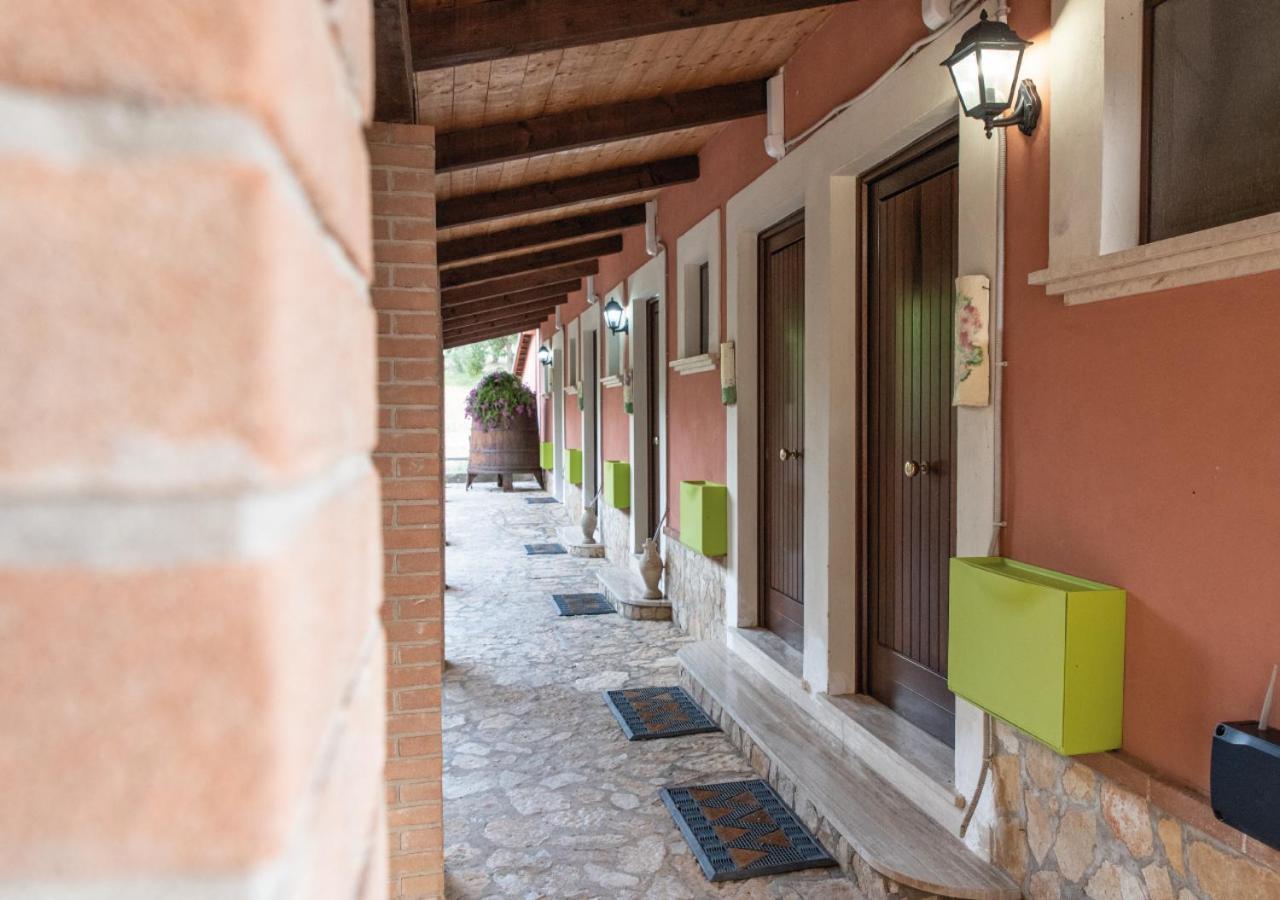 Il Sorgituro - Agriturismo Postiglione Esterno foto